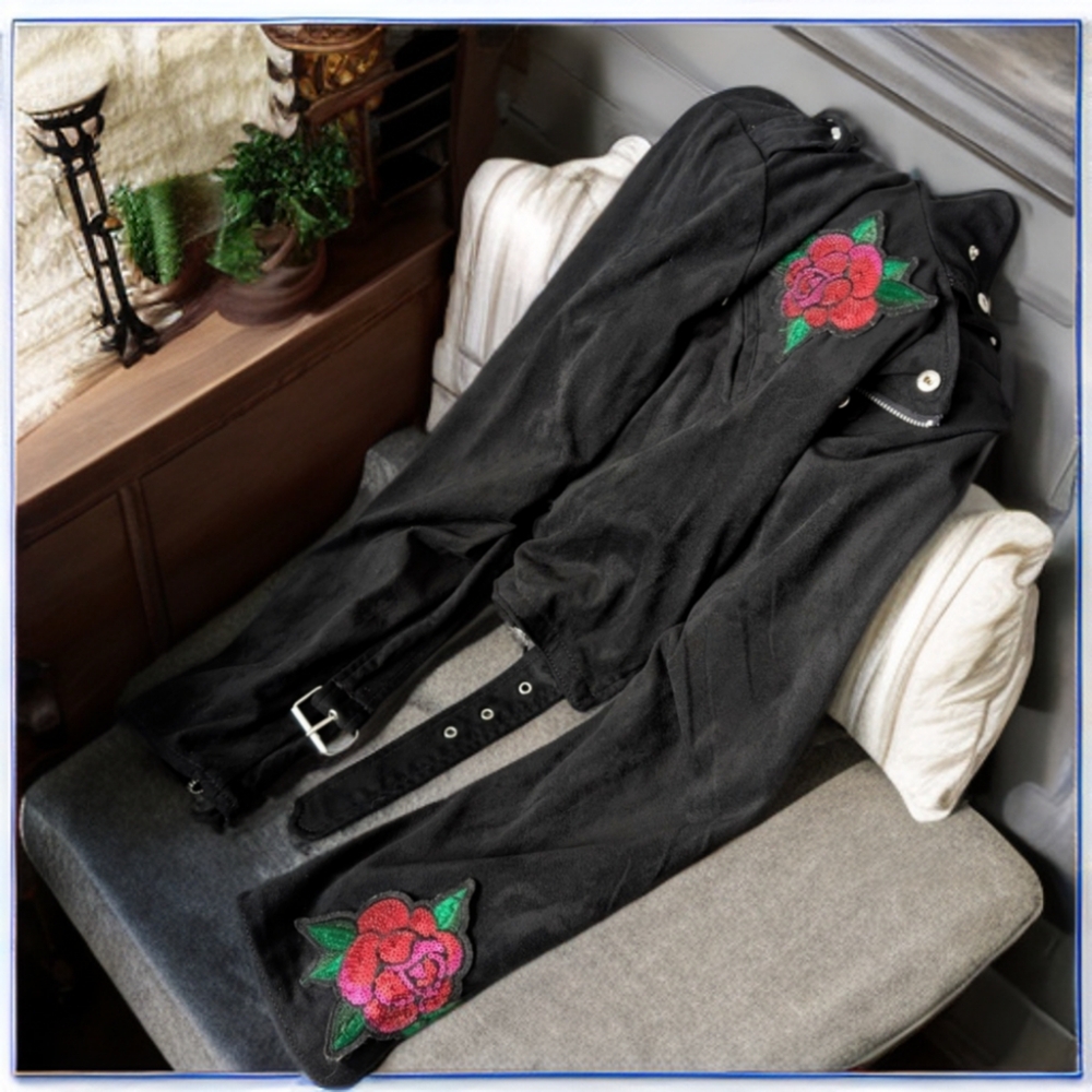 Hot Topic roses jacket - Picture 7 of 8